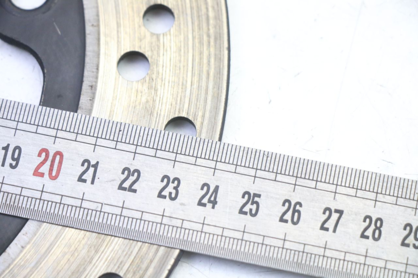 photo de TARCZA HAMULCOWA TYLNA SUZUKI GSR 750 (2011 - 2017) - Inny kąt widzenia