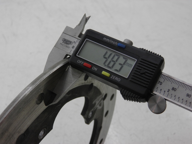 photo de TARCZA HAMULCOWA TYLNA PIAGGIO XEVO - X EVO 125 (2010 - 2015) - Szczegół części