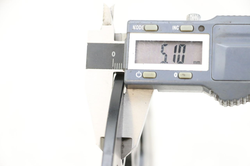 photo de TARCZA HAMULCOWA TYLNA ROYAL ENFIELD CONTINENTAL GT 650 (2019 - 2024) - Szczegół części