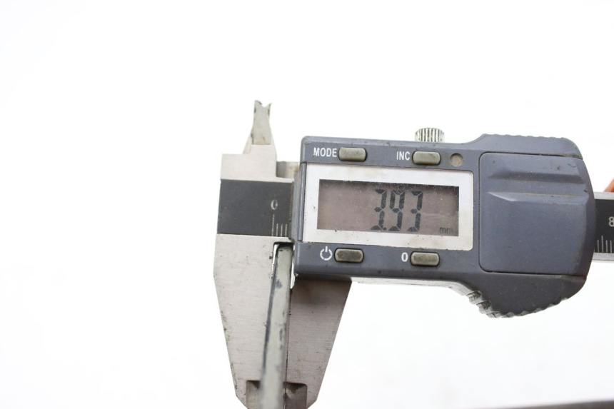 photo de TARCZA HAMULCOWA TYLNA APRILIA SR R 2T LC 50 (2018 - 2021) - Inny kąt widzenia