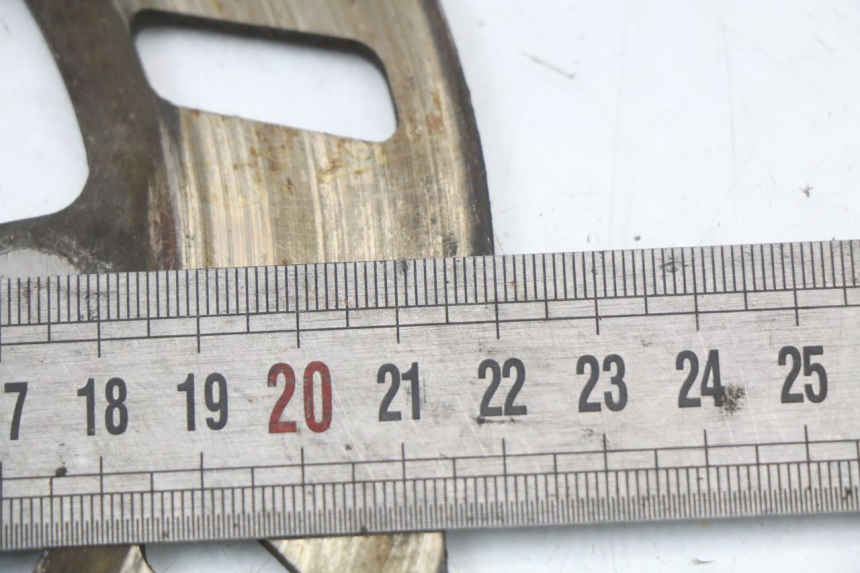 photo de TARCZA HAMULCOWA TYLNA KEEWAY TX 50 (2008 - 2015) - Zoom stanu zużycia