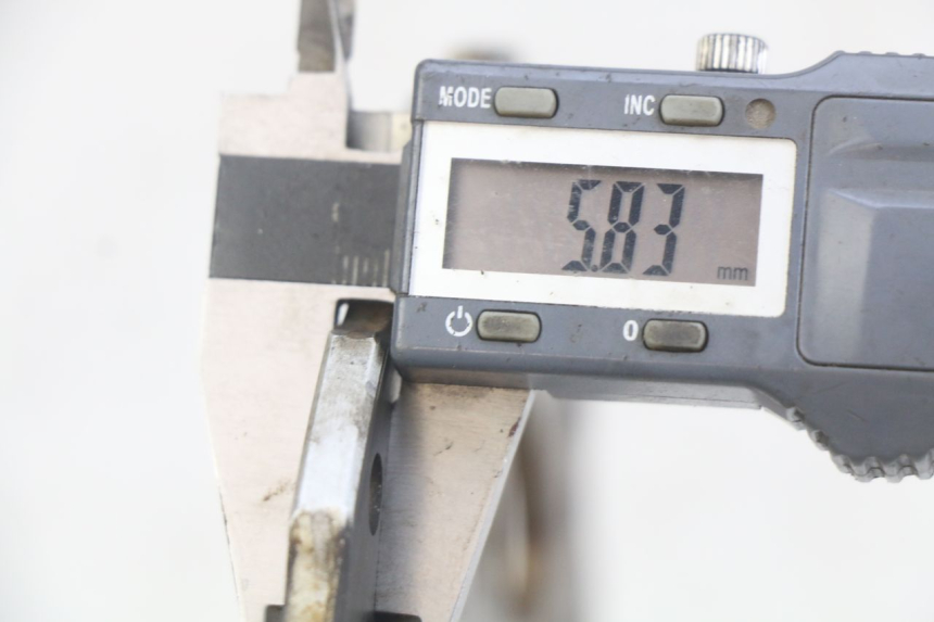 photo de TARCZA HAMULCOWA TYLNA KAWASAKI Z 750 (2007 - 2013) - Inny kąt widzenia