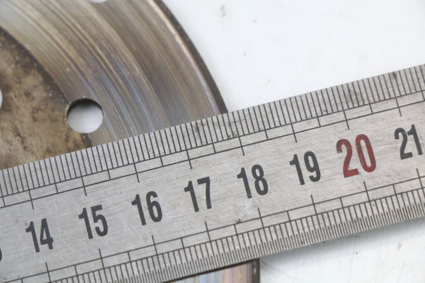 photo de PRZEDNI TARCZA HAMULCOWA KYMCO AGILITY 4T 50 (2005 - 2018) - Zoom stanu zużycia