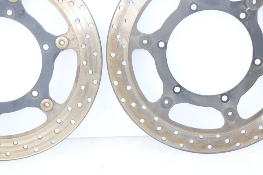 photo de PRZEDNI TARCZA HAMULCOWA YAMAHA FJR ABS 1300 (2016 - 2020) - Stan powierzchni