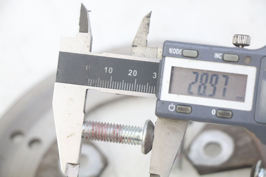 photo de PRZEDNI TARCZA HAMULCOWA PEUGEOT KISBEE 2T 50 (2010 - 2017) - Szczegół części