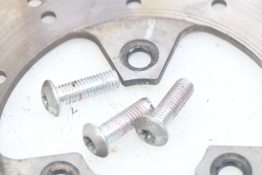 photo de PRZEDNI TARCZA HAMULCOWA PEUGEOT KISBEE 2T 50 (2010 - 2017) - Punkty mocowania