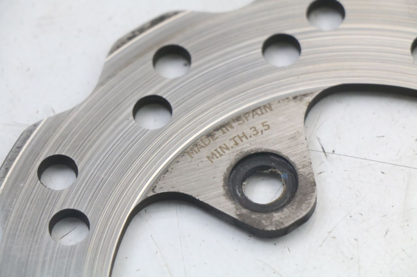 photo de PRZEDNI TARCZA HAMULCOWA PEUGEOT KISBEE 2T 50 (2010 - 2017) - Zoom stanu zużycia