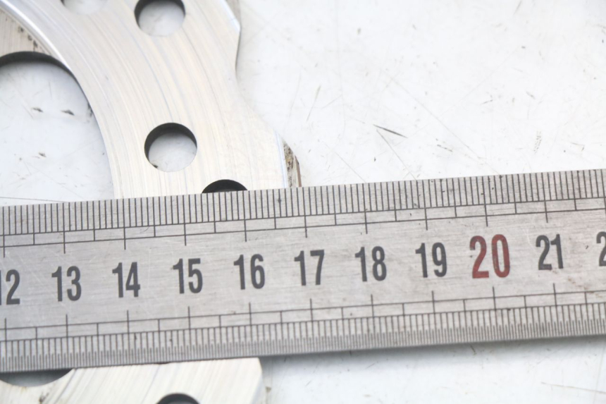 photo de PRZEDNI TARCZA HAMULCOWA PEUGEOT KISBEE 2T 50 (2010 - 2017) - Punkty mocowania