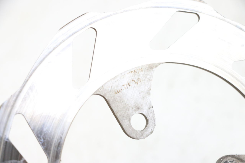 photo de TARCZA HAMULCOWA PRZEDNIA PEUGEOT LUDIX 50 (2005 - 2007) - Szczegół części