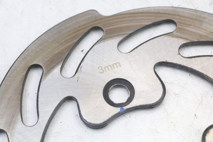 photo de PRZEDNI TARCZ HAMULCOWY MASH LEGEND'R 4T 50 (2021 - 2025) - Zbliżenie techniczne