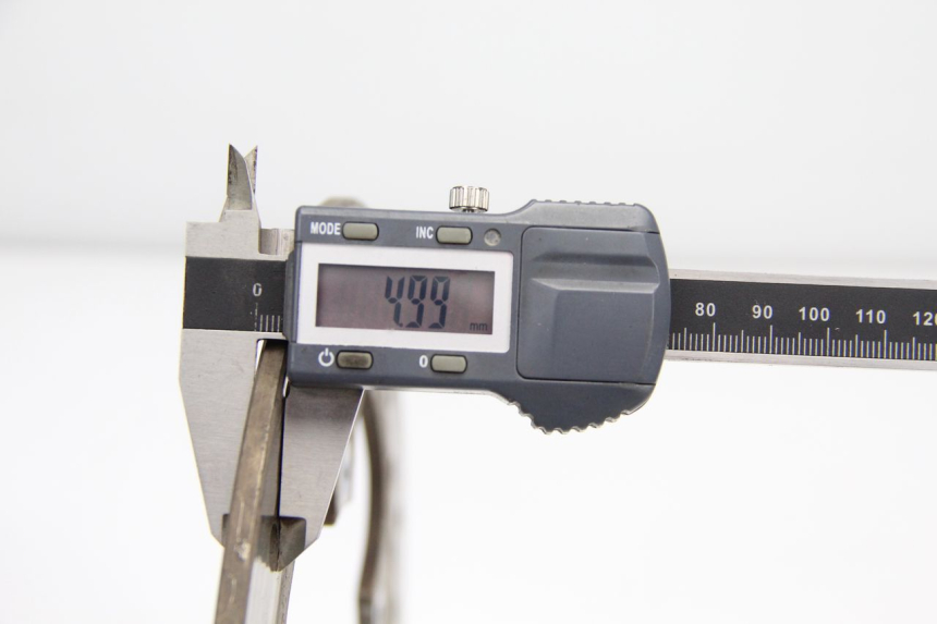 photo de TARCZA HAMULCOWA PRZEDNIA GILERA NEXUS 125 (2009 - 2013) - Zoom stanu zużycia