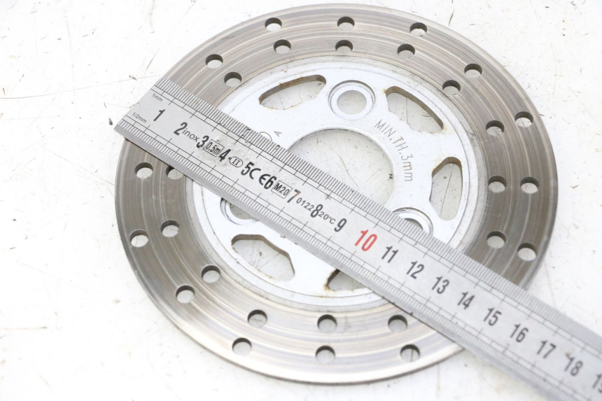 photo de TARCZA HAMULCOWA PRZEDNIA JM MOTORS OLDIES GT 4T 50 (2018 - 2025) - Zoom stanu zużycia