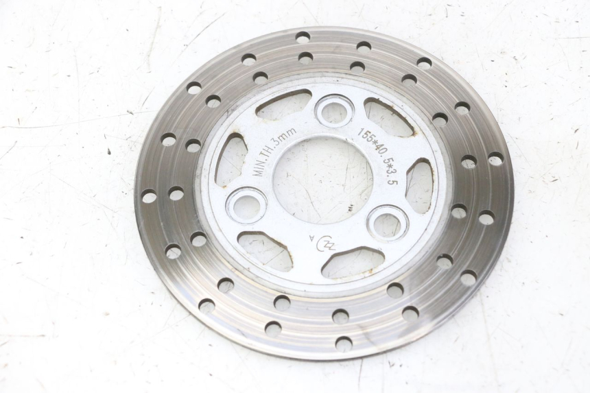 photo de TARCZA HAMULCOWA PRZEDNIA JM MOTORS OLDIES GT 4T 50 (2018 - 2025) - Punkty mocowania