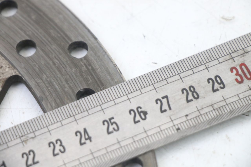 photo de PRZEDNI TARCZ HAMULCOWY PEUGEOT SATELIS 125 (2013 - 2018) - Inny kąt widzenia