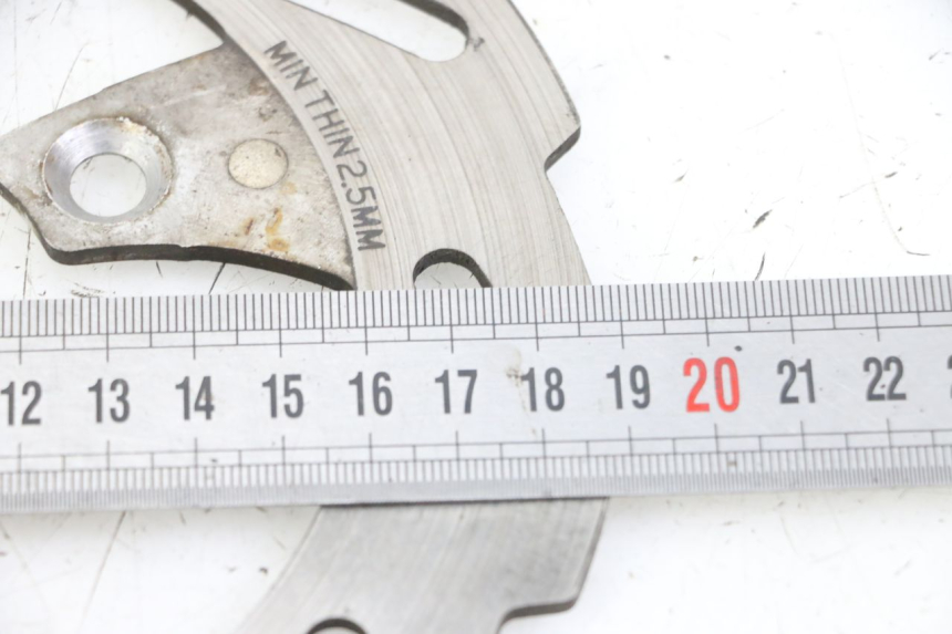 photo de PRZEDNI TARCZA HAMULCOWA PEUGEOT TKR TREKKER FURIOUS 50 (2005 - 2014) - Zoom stanu zużycia