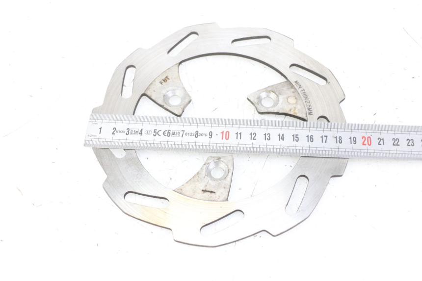 photo de PRZEDNI TARCZA HAMULCOWA PEUGEOT TKR TREKKER FURIOUS 50 (2005 - 2014) - Inny kąt widzenia