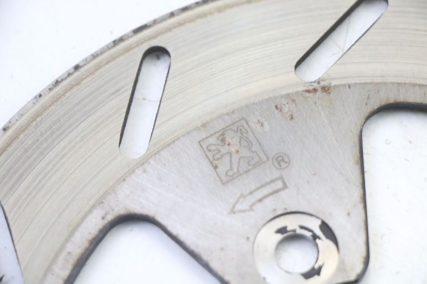 photo de PRZEDNI TARCZA HAMULCOWA PEUGEOT VIVACITY 125 (2010 - 2017) - Zbliżenie techniczne