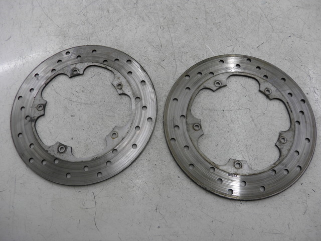 photo de TARCZA HAMULCOWA PRZEDNIA PIAGGIO X9 250 (2000 - 2002) - Widok główny