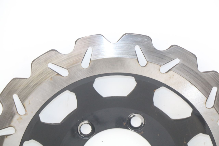 photo de PRZEDNI TARCZ HAMULCOWY YAMASAKI RAPTOR 50 (2013 - 2018) - Zbliżenie techniczne