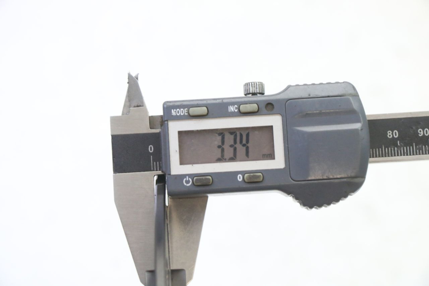 photo de PRZEDNI TARCZA HAMULCOWA APOLLO RFZ 125 - Zbliżenie techniczne