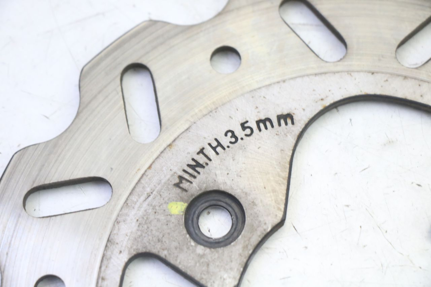 photo de PRZEDNI TARCZA HAMULCOWA PEUGEOT STREETZONE I NAKED 2T 50 (2018 - 2020) - Zbliżenie techniczne