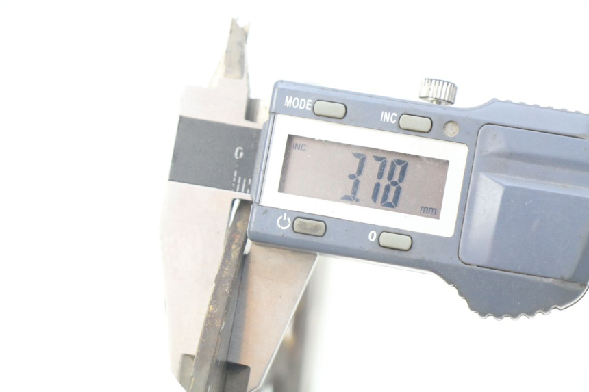 photo de PRZEDNI TARCZA HAMULCOWA PIAGGIO TYPHOON 50 (1993 - 1999) - Zoom stanu zużycia