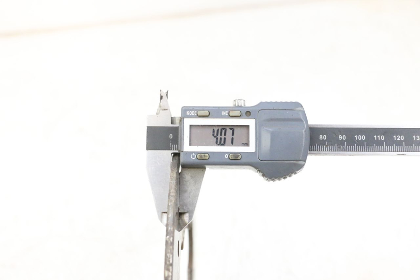 photo de PRZEDNI TARCZA HAMULCOWA PIAGGIO VESPA GTS SUPER IE 125 (2009 - 2016) - Szczegół części