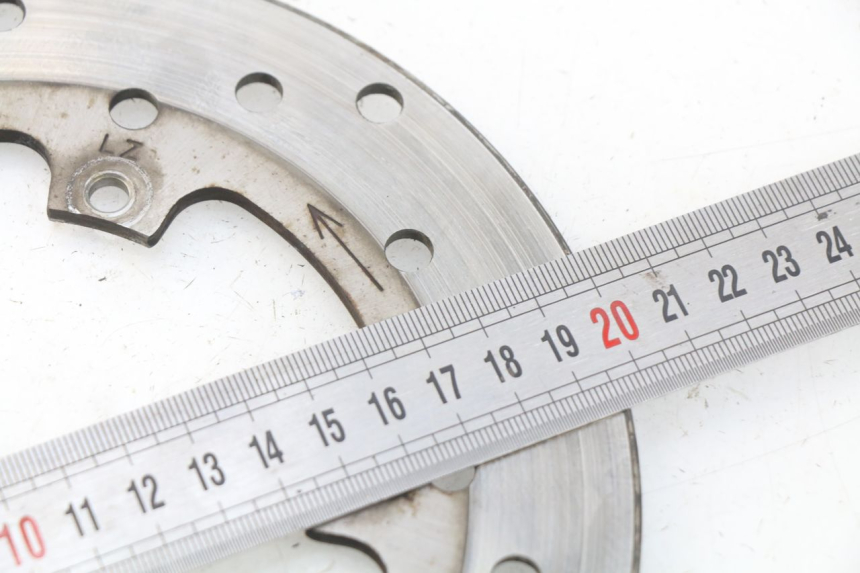 photo de PRZEDNI TARCZA HAMULCOWA PIAGGIO VESPA SPRINT 2T 50 (2014 - 2018) - Zoom stanu zużycia