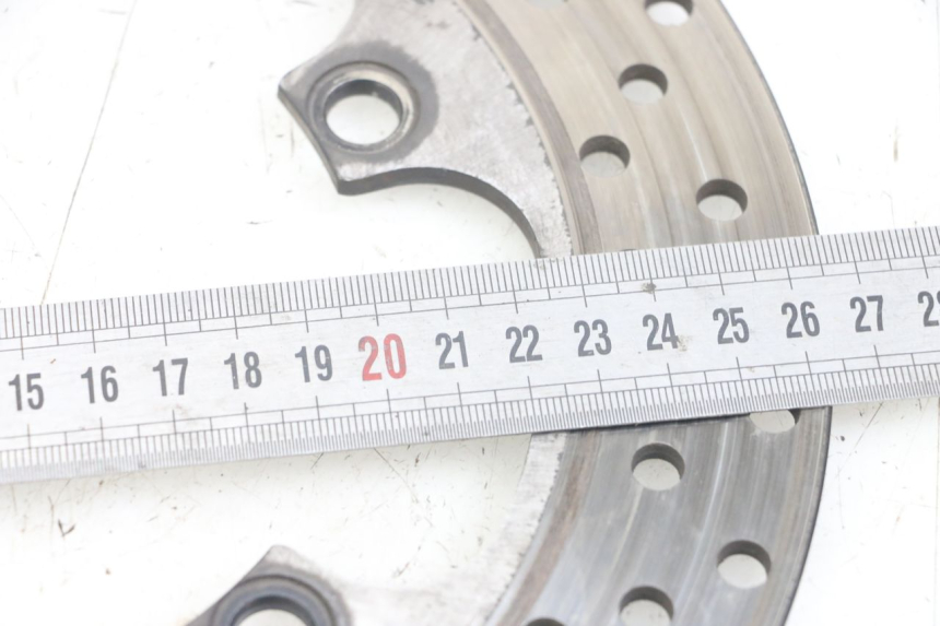 photo de PRZEDNI TARCZ HAMULCOWY YAMAHA XMAX X-MAX ABS 125 (2017 - 2020) - Zoom stanu zużycia