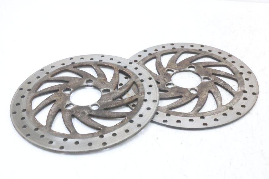 photo de TARCZA HAMULCOWA PRZEDNIA PIAGGIO X10 125 (2012 - 2017) - Szczegół części