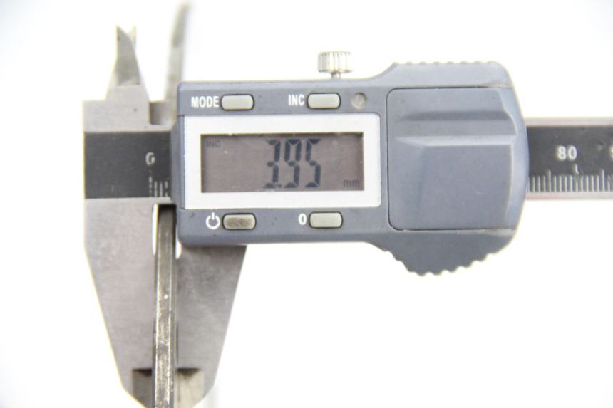 photo de PRZEDNI TARCZA HAMULCOWA PIAGGIO X9 EVOLUTION 125 (2003 - 2007) - Zbliżenie techniczne