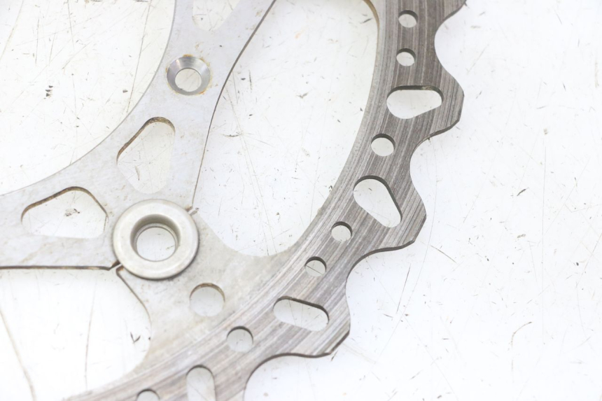 photo de TARCZA HAMULCOWA PRZEDNIA YAMAHA YZ-F YZF 250 (2014 - 2018) - Zbliżenie techniczne