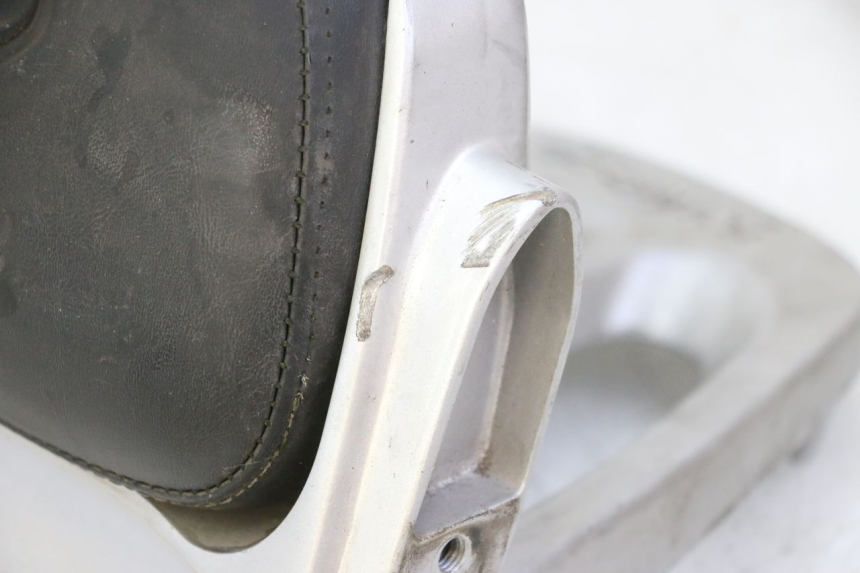 photo de OPARCIE KYMCO GRAND DINK 125 (2002 - 2007) - Zbliżenie techniczne