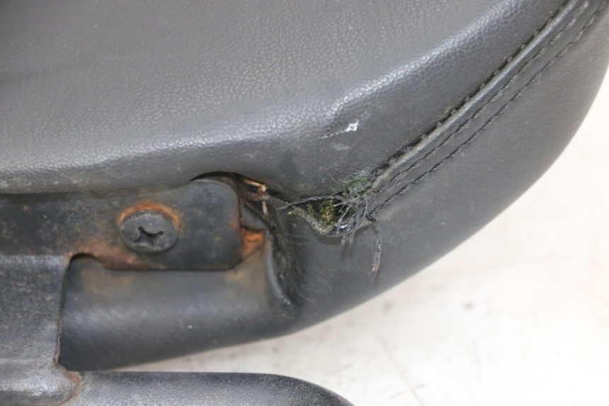 photo de OPARCIE SUZUKI BURGMAN 125 (2018 - 2021) - Zoom stanu zużycia