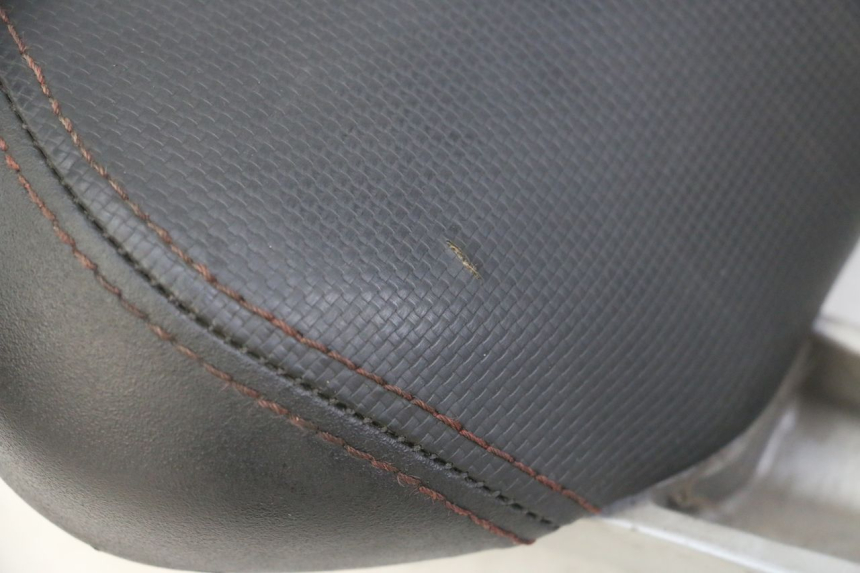 photo de OPARCIE YAMAHA X-MAX XMAX 125 (2010 - 2013) - Widok z bliska