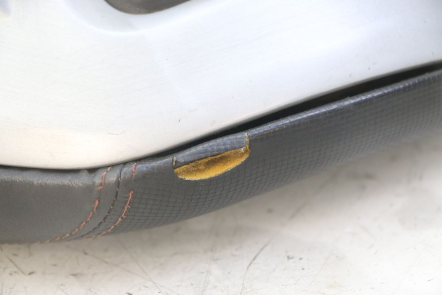 photo de OPARCIE YAMAHA X-MAX XMAX 125 (2010 - 2013) - Zbliżenie techniczne