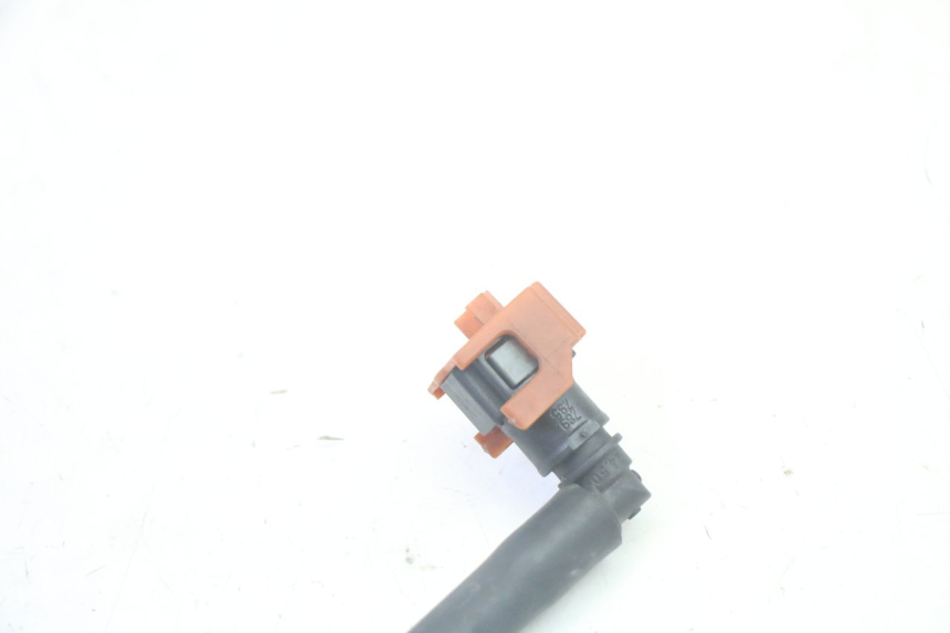 photo de PRZEWÓD WTRYSKIWACZA YAMAHA FJR ABS 1300 (2006 - 2012) - Zbliżenie techniczne