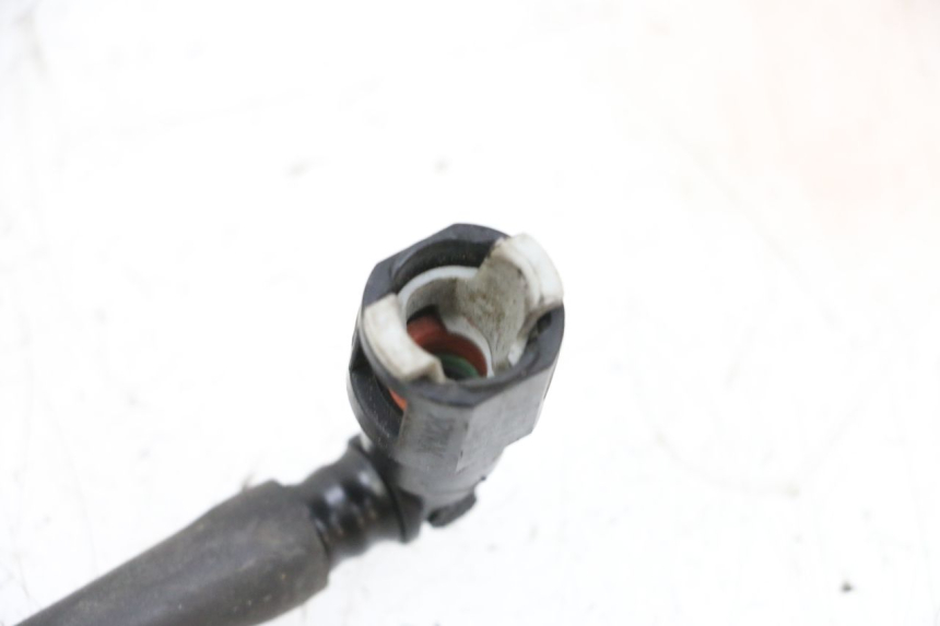 photo de PRZEWÓD WTRYSKIWACZA SUZUKI GSXR GSX-R 1000 (2003 - 2004) - Zoom stanu zużycia