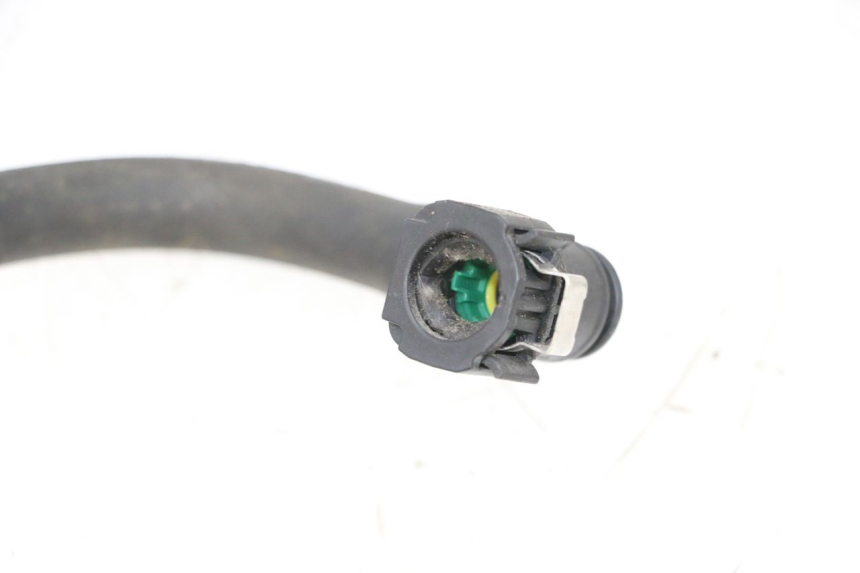 photo de PRZEWÓD WTRYSKIWACZA PIAGGIO MP3 HPE 300 (2019 - 2026) - Zbliżenie techniczne