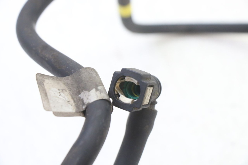 photo de PRZEWÓD WTRYSKIWACZA GILERA NEXUS 125 (2009 - 2013) - Inny kąt widzenia