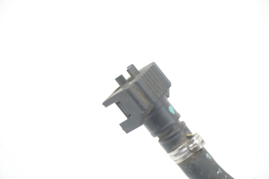 photo de PRZEWÓD WTRYSKIWACZA SUZUKI BURGMAN 125 (2018 - 2021) - Zbliżenie techniczne