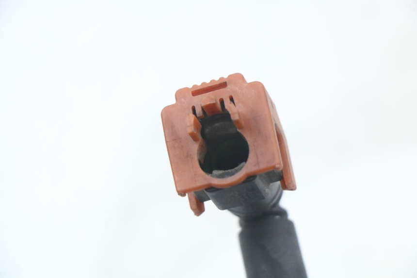 photo de PRZEWÓD WTRYSKIWACZA YAMAHA XJ6 ABS 600 (2008 - 2016) - Inny kąt widzenia