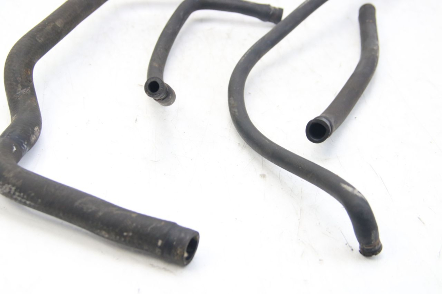 photo de PRZEWÓD CHŁODNICY PIAGGIO BEVERLY 125 (2010 - 2015) - Zoom stanu zużycia