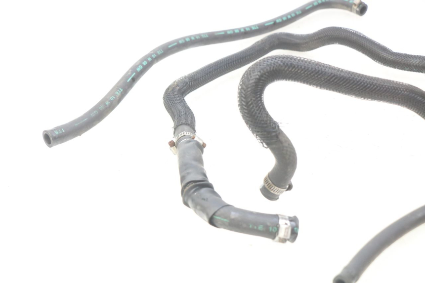 photo de PRZEWÓD CHŁODNICY SYM CITYCOM CITY COM 125 (2009 - 2014) - Inny kąt widzenia