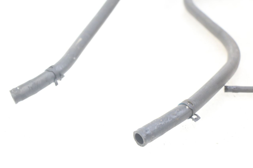 photo de PRZEWÓD CHŁODNICY PEUGEOT CITYSTAR 125 (2011 - 2017) - Zoom stanu zużycia