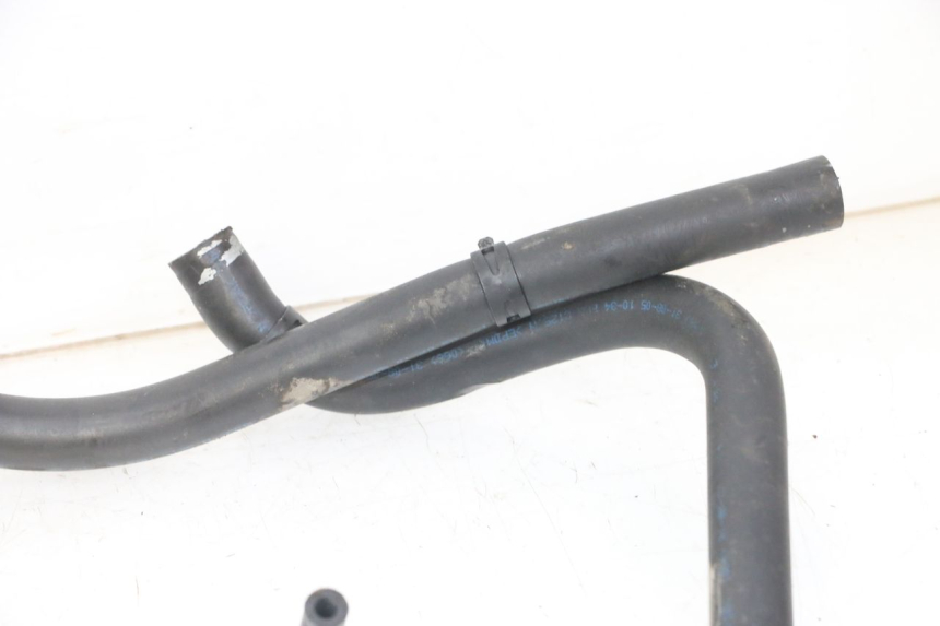 photo de PRZEWÓD CHŁODNICY PEUGEOT ELYSTAR 125 (2002 - 2007) - Inny kąt widzenia