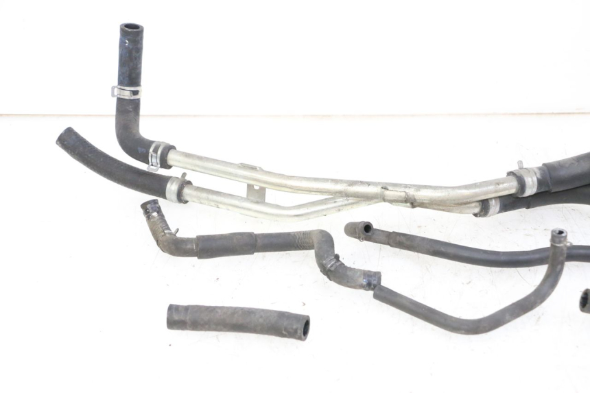 photo de PRZEWÓD CHŁODNICY HONDA FORZA ABS 300 (2013 - 2017) - Szczegół części