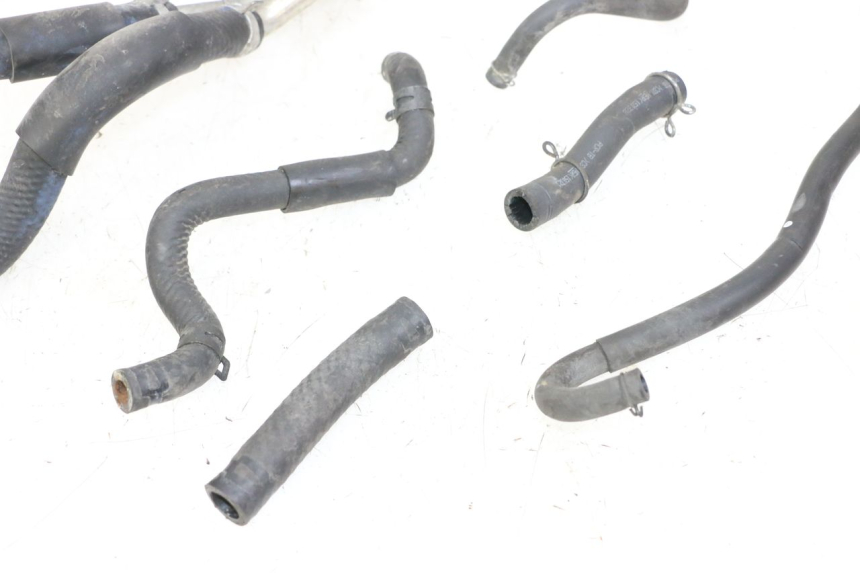 photo de PRZEWÓD CHŁODNICY HONDA FORZA ABS 300 (2013 - 2017) - Punkty mocowania