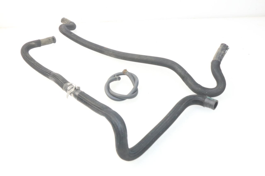 photo de PRZEWÓD CHŁODNICY SYM JOYMAX 250 (2013 - 2017) - Szczegół części