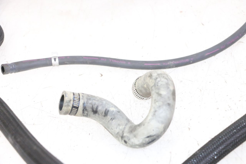 photo de PRZEWÓD CHŁODNICY SYM JOYMAX 125 (2010 - 2017) - Zbliżenie techniczne